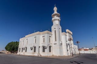 White Al-Tawbah Mosque in Tabuk